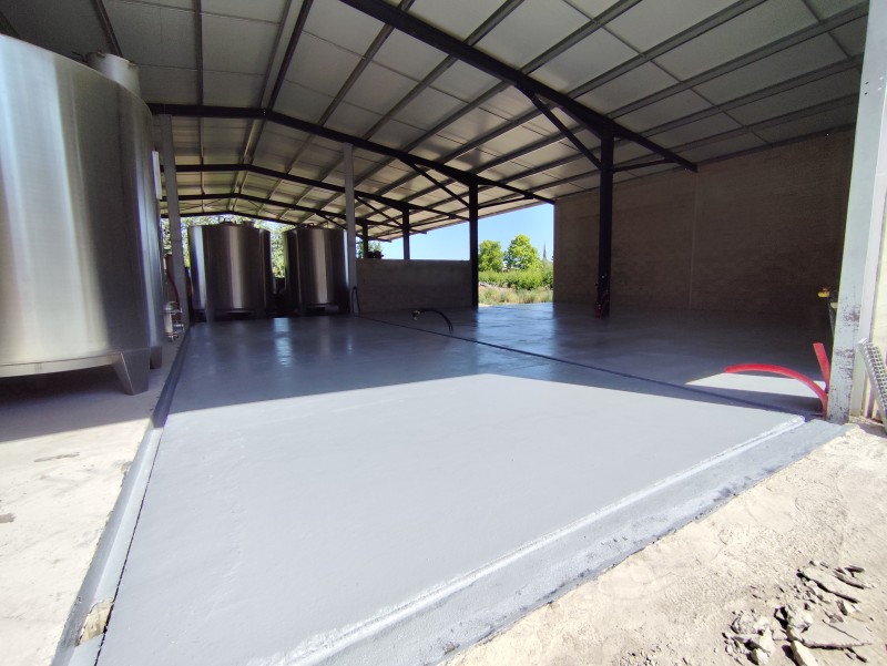 Résine époxy pour Cave vinicole à Montfrin dans le Gard pour un Professionnel 