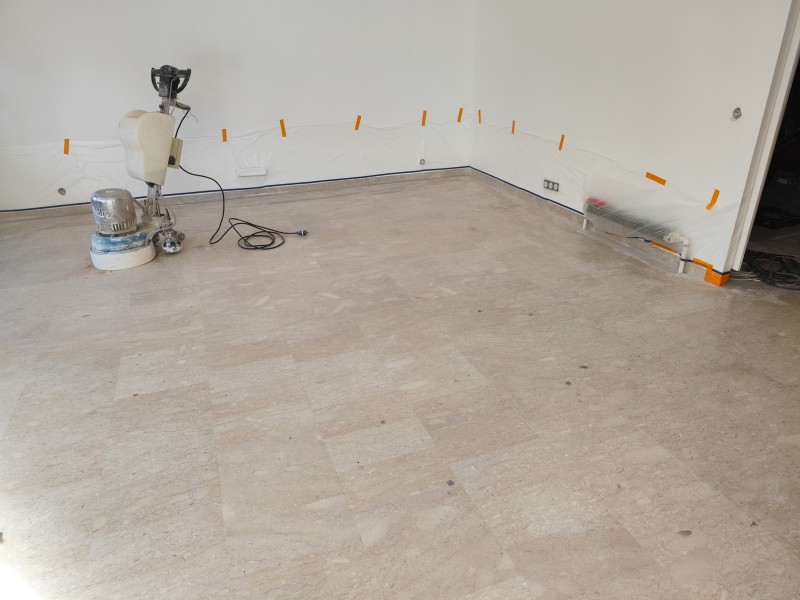 Ponçage d'un Marbre chez un particulier à Marseille dans les Bouches  du Rhône 