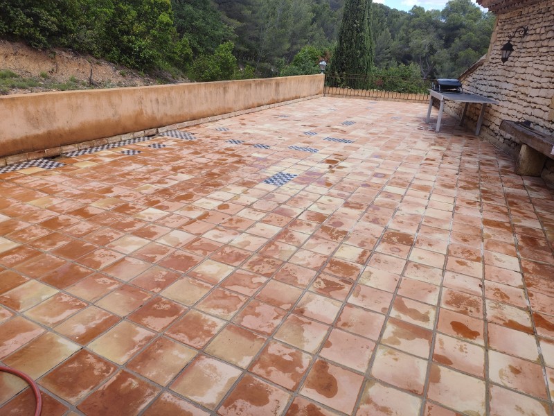 Rénovation Terrasse en Terres Cuites au Tholonet dans le Pays d'Aix en Provence 