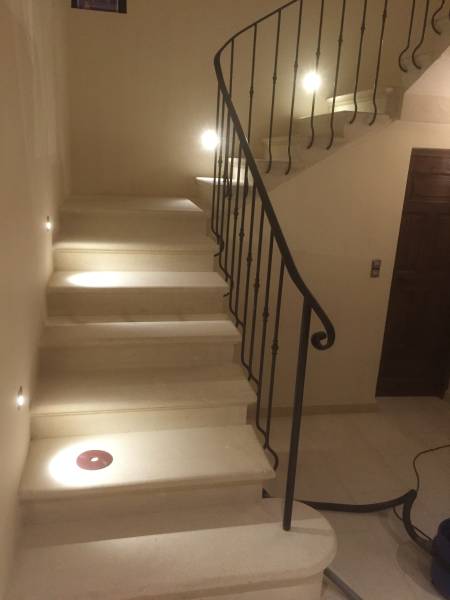 Restauration de monument en pierre aux Alpilles proche des beaux de Provence